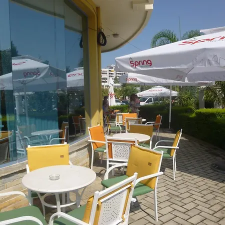 Pavaresia Hotel