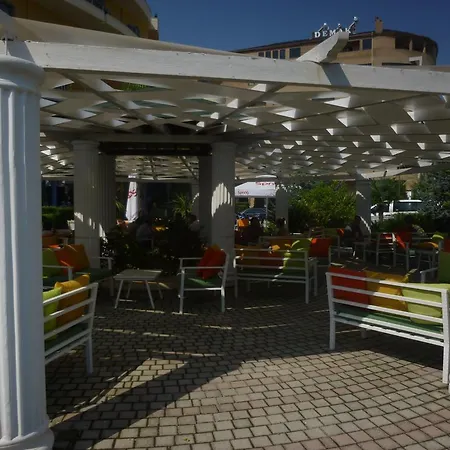 Pavaresia Hotel