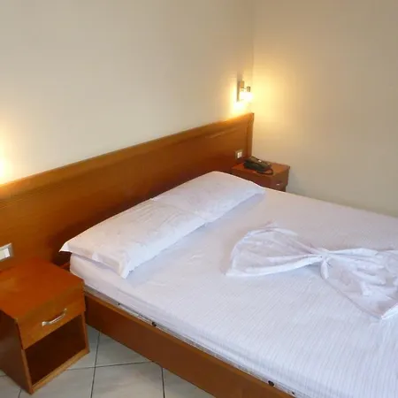 Pavaresia Hotel Vlore